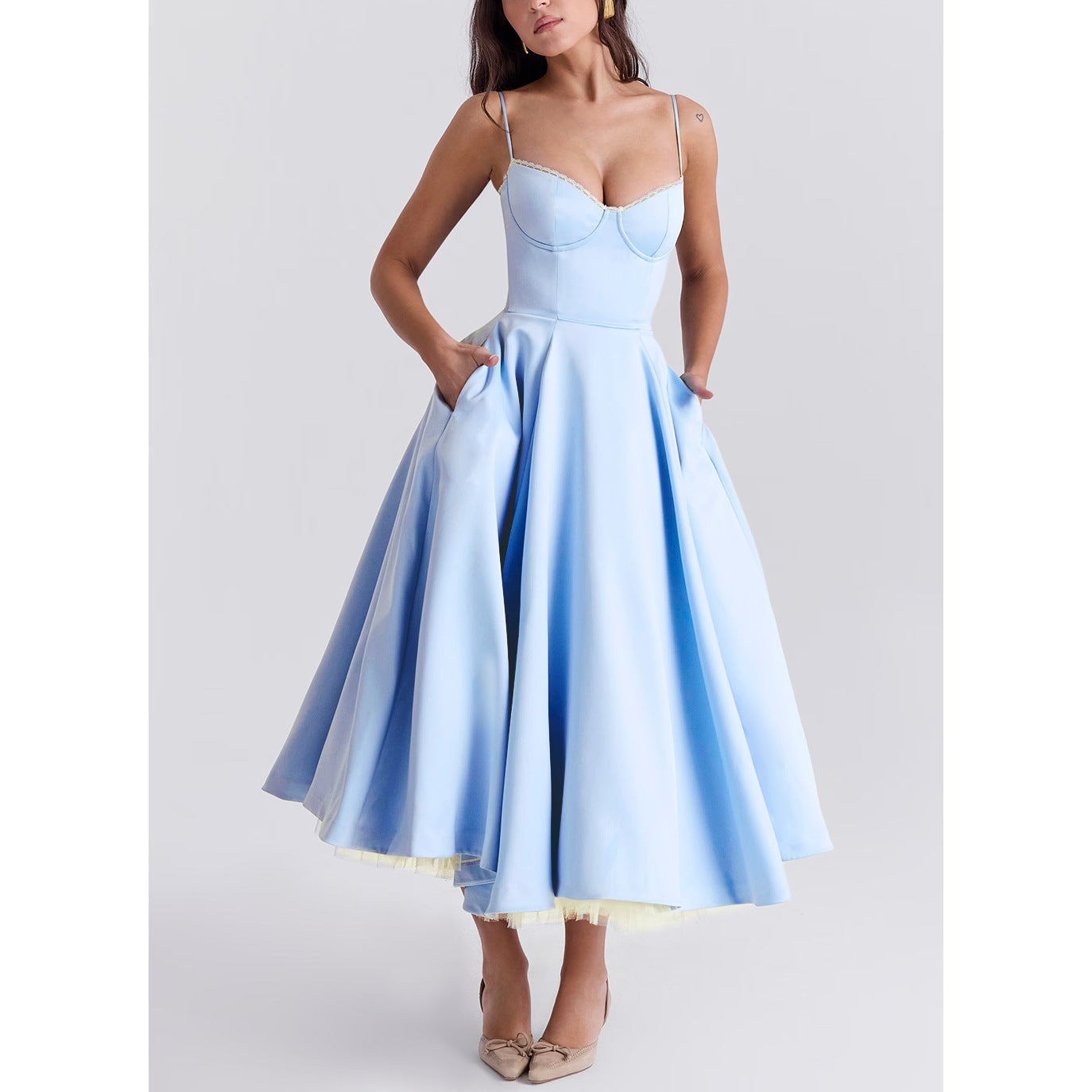 Robe longue bouffante sans manches à col en v pour femmes