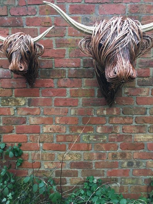 Adornos decorativos para el hogar con cabeza de trofeo de las Tierras Altas de resina