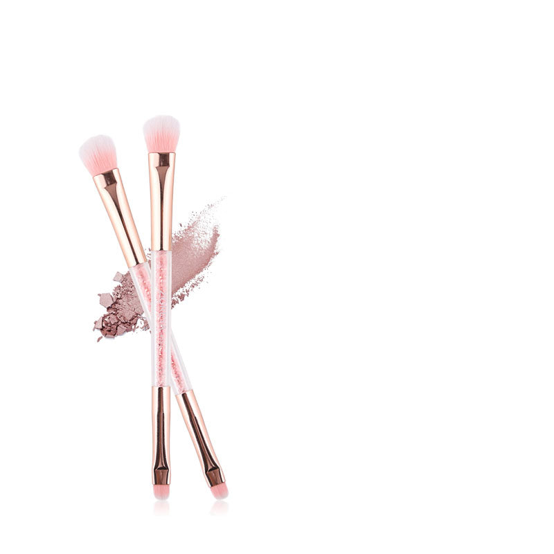 Double-ended makeup brush