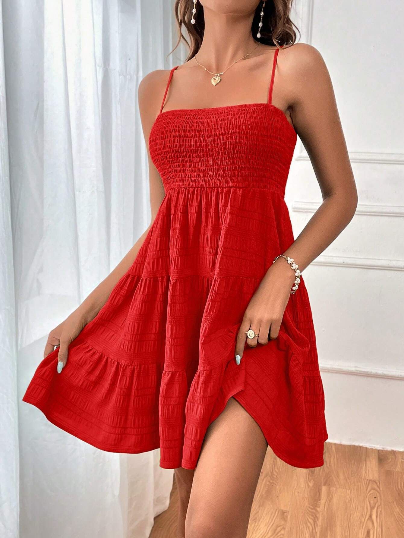 Vestido plisado con tirantes y cuello cuadrado para mujer, vestidos de playa de Color sólido a la moda, ropa de verano