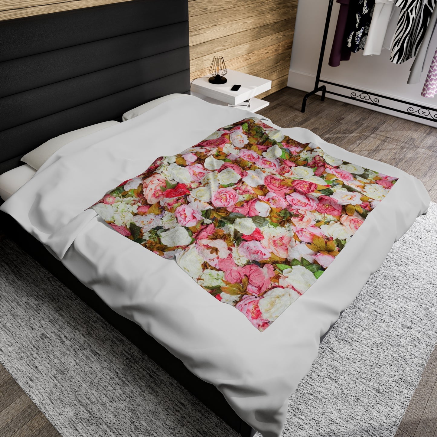 Pink Flowers - Inovax Velveteen Plush Blanket