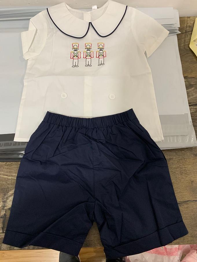 Traje de verano para niños.