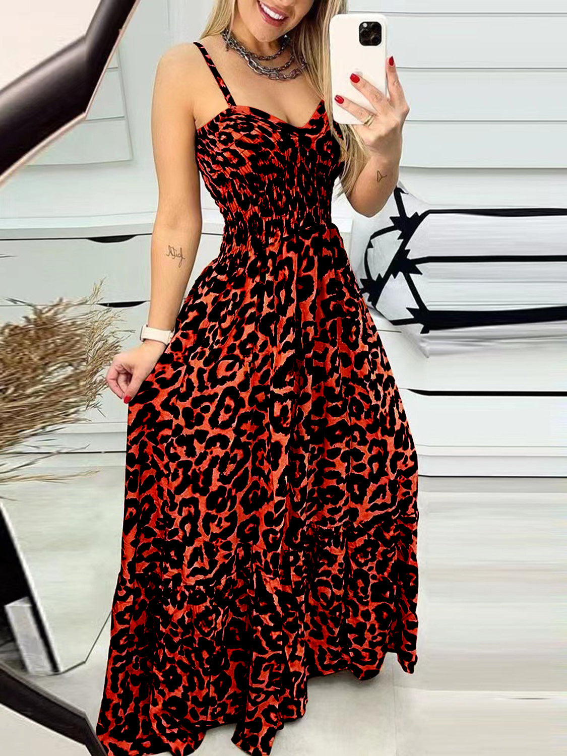 Vestido camisola con escote en forma de corazón de leopardo