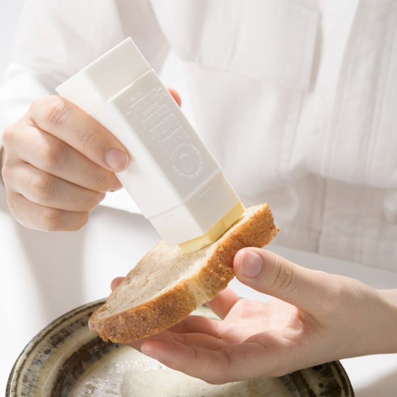 Bâtonnets de beurre, petit morceau de boîte à beurre, boîte de rangement de cuisson de cuisine