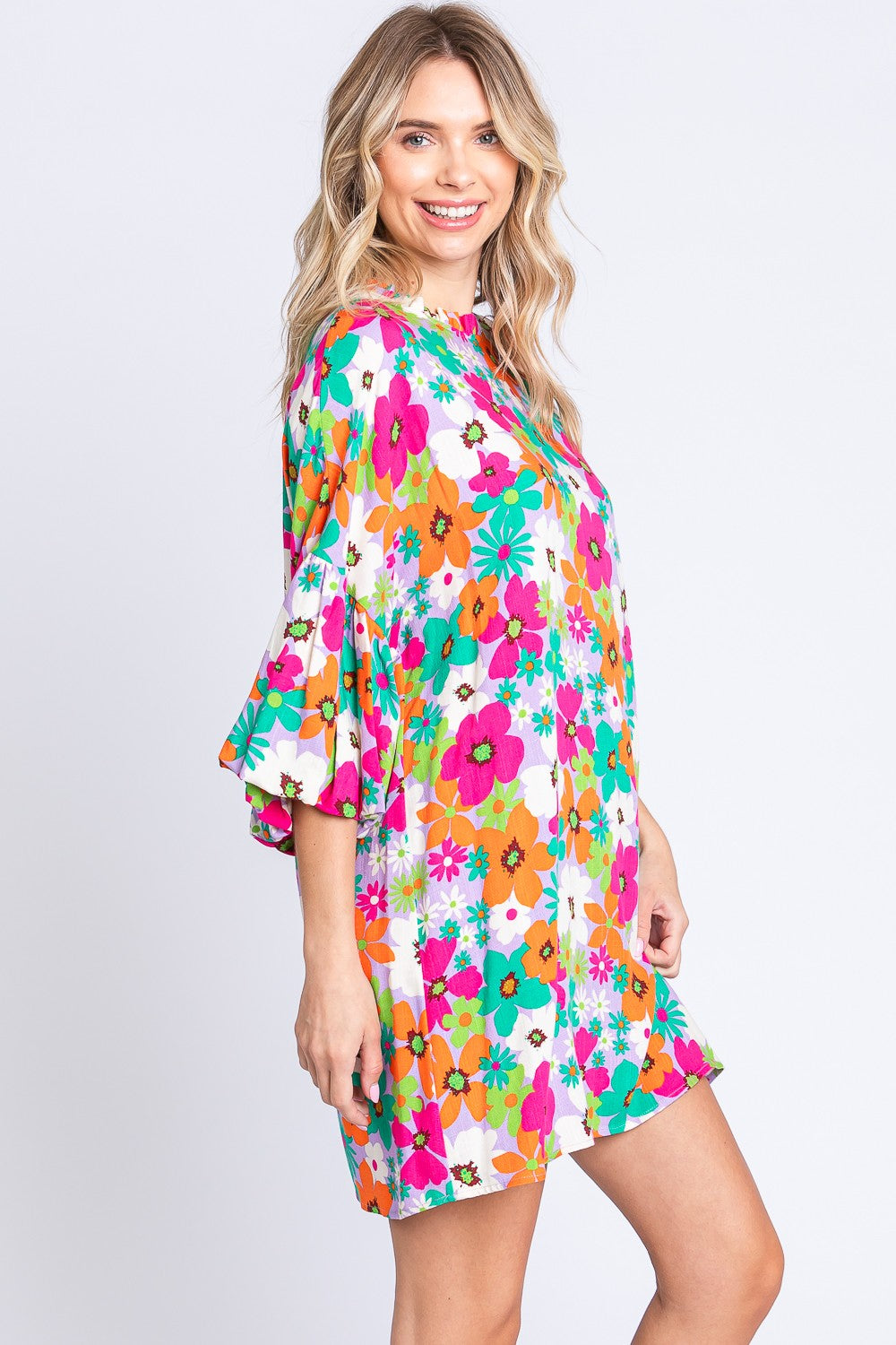 GeeGee Mini-robe florale pleine taille à col rond et manches lanternes