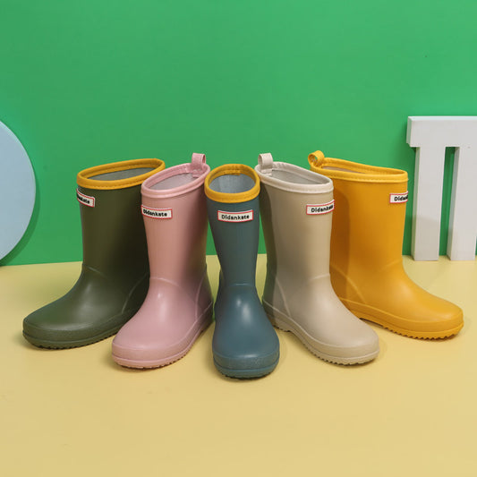 Botas de lluvia ligeras y antideslizantes de fondo suave para niños