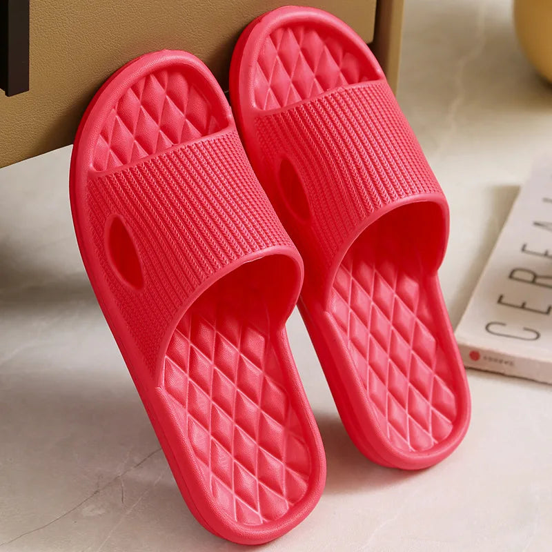 Zapatillas de casa suaves para parejas, zapatillas de baño antideslizantes para interiores, sandalias de Hotel de Color sólido, chanclas planas para hombres y mujeres