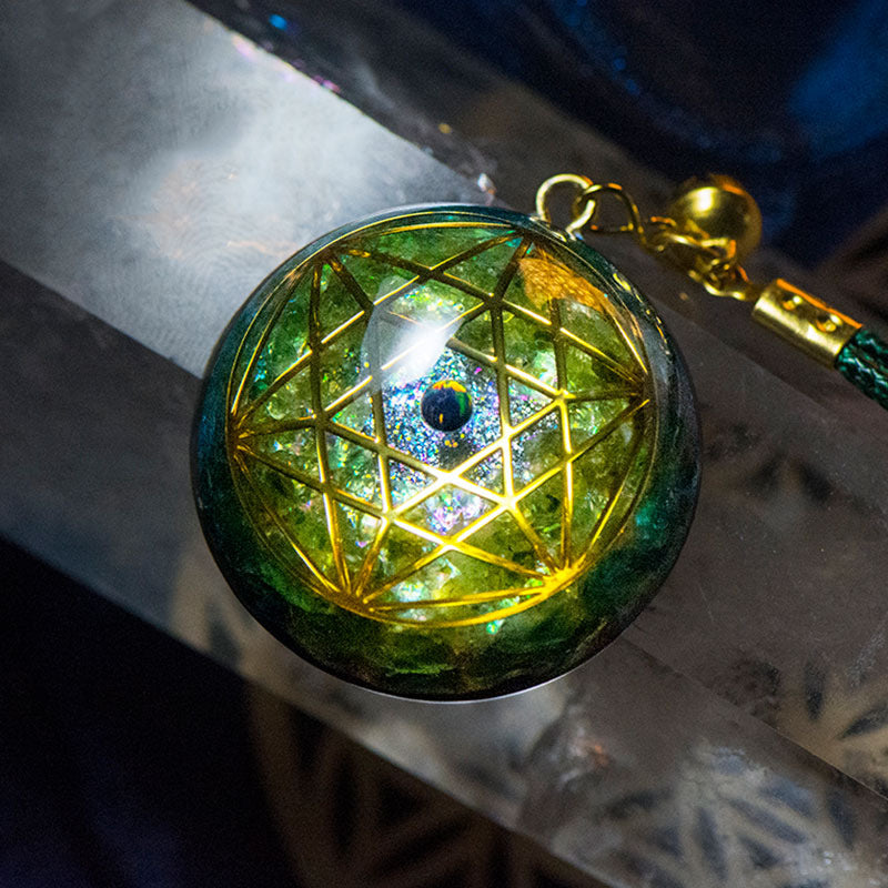 Crystal Gravel Epoxy Pyramid Ornament Pendant