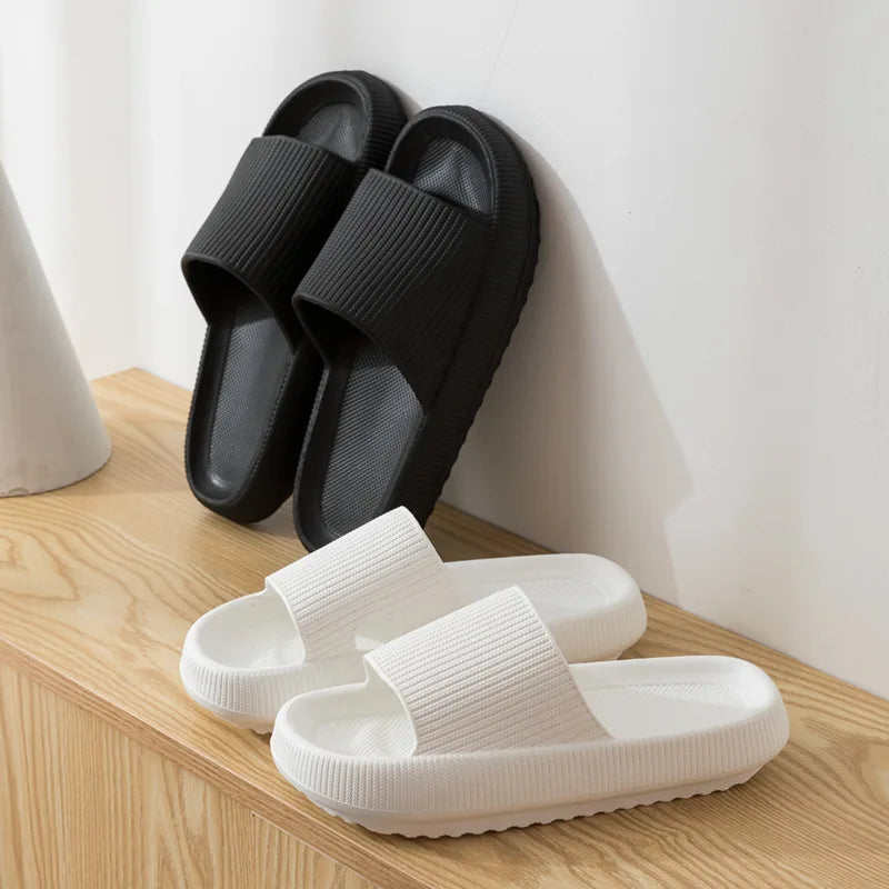 Zapatillas de baño para mujer, chanclas planas antideslizantes para interior, plataforma suave y grueso de verano, con cojín de nube, de secado rápido