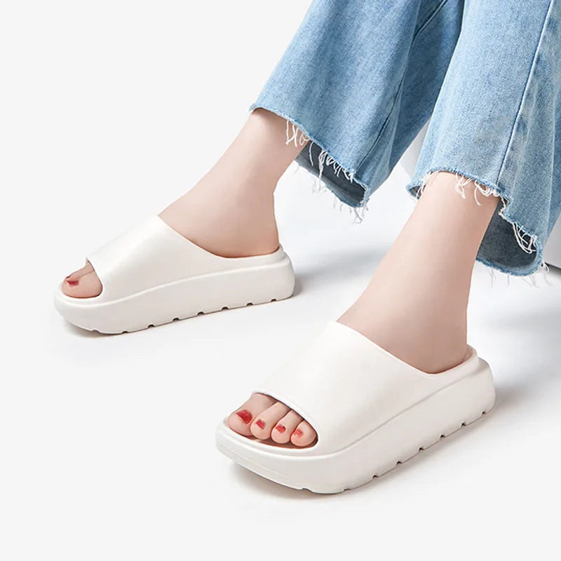 2024 Summer New Women Slippers Couple Beach Slippers Soft EVA Thick Sole Slides Shoes Platform Flat Heel Slippers Casual Sandals