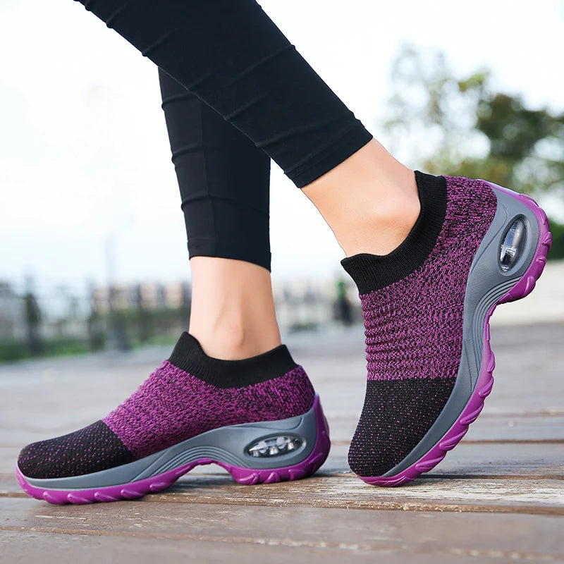 Calcetines deportivos informales para mujer, zapatillas de deporte con suela gruesa y cojín de aire, zapatos mecedores con tacón inclinado elevado