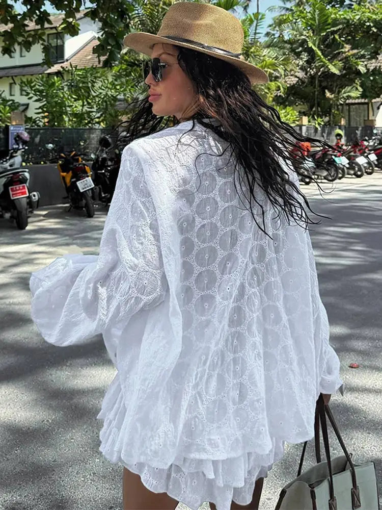 Conjunto de camisa blanca de manga larga, chaqueta y pantalones cortos, trajes de una sola botonadura con cuello levantado para mujer, ropa de playa informal para vacaciones