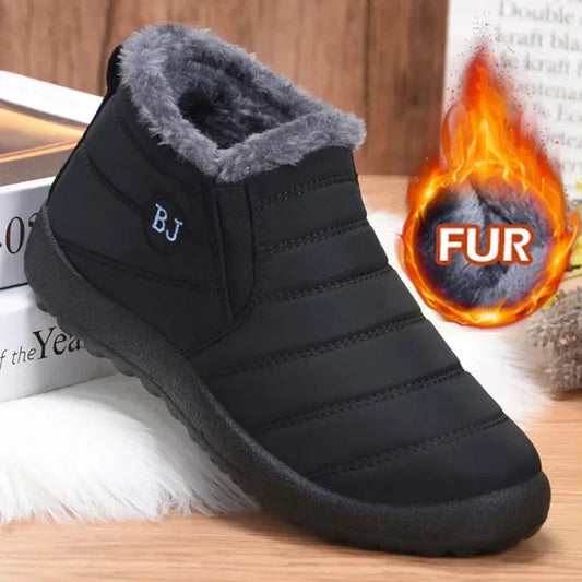 Botas impermeables de invierno para mujer, botas de nieve de felpa, botines para mujer, zapatos de plataforma de algodón para parejas, color negro cálido, novedad de 2023