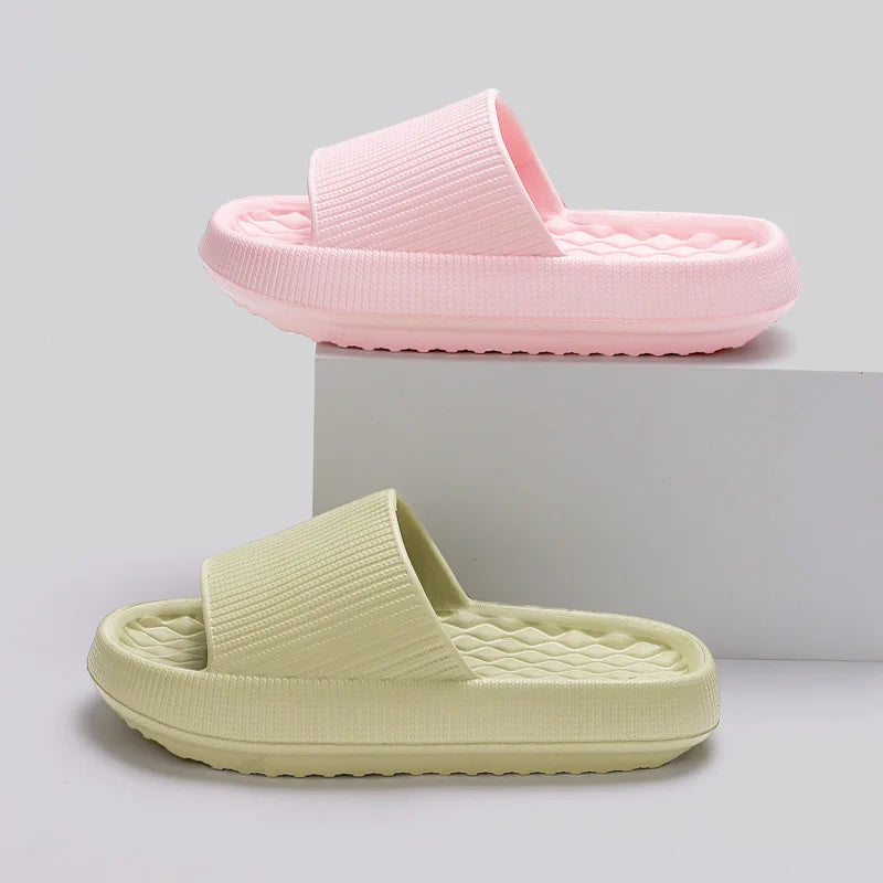 Zapatillas de plataforma gruesa con forma de nube para mujer, chanclas de suela blanda de EVA, chanclas de playa para verano, Zapatillas de casa antideslizantes para baño