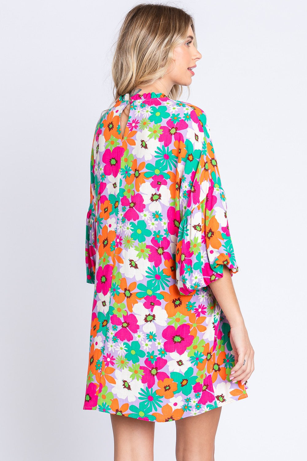 GeeGee Mini-robe florale pleine taille à col rond et manches lanternes