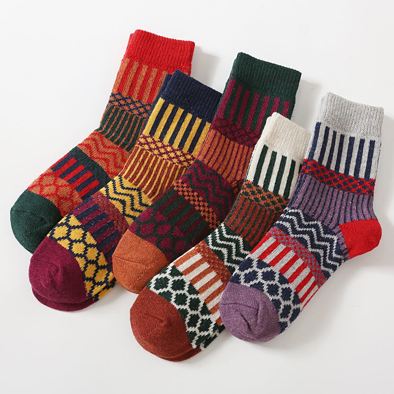 Chaussettes en fil de laine tricotées personnalisées à la mode pour femmes