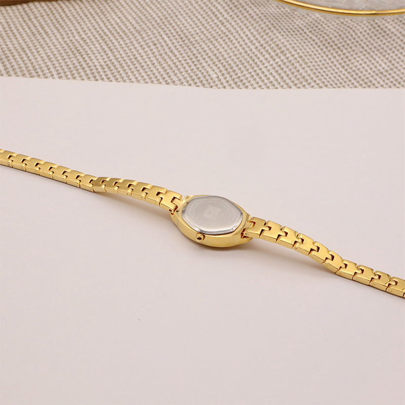 Reloj con diseño de piña vintage en oro aluvial a la moda para mujer