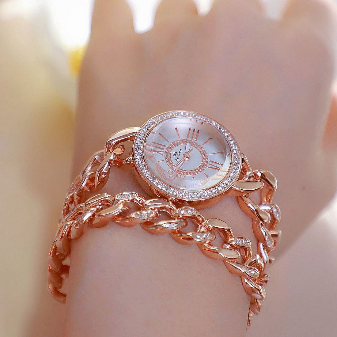 Reloj de pulsera para mujer con decoración de cadena