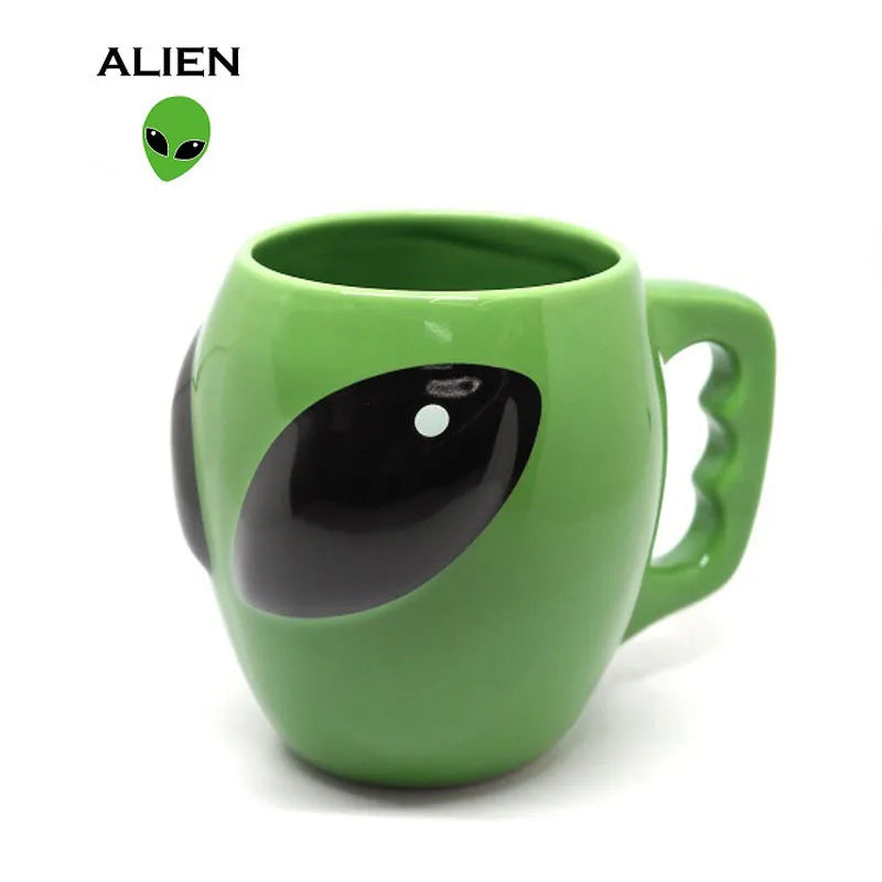 Dessin animé créatif vert Alien tasses en céramique intéressant mode tasse à café cadeau d'anniversaire tasse d'eau en gros tasses à café turques