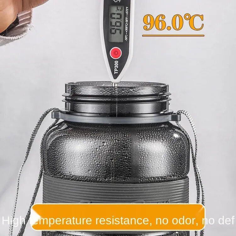 Bouteille d'eau grande capacité 1L2L 3L, très grande tasse en paille, vaisselle Portable, tasse spatiale en plastique, bouteille de boisson, bouilloire de sport en plein air