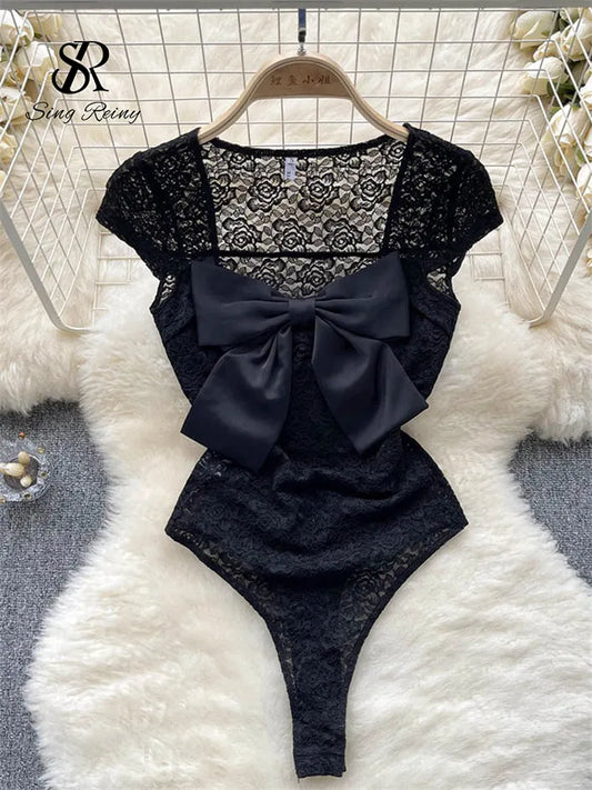 2023 Women Sheer Lace Playsuits Squre Neck Short Sleeves Bow Hotsweet Slim Rompers Fashion Korean Sexy Beach Bodysuits Wanita