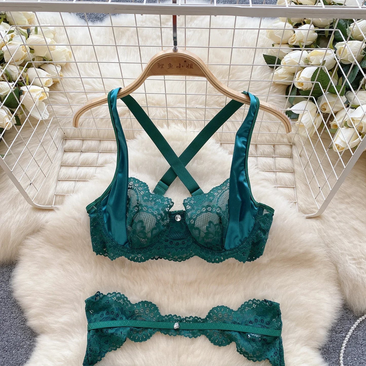 2023 Embroidery  Sleepwear Mesh Lace Three Pieces Suits Strap Mini Bra+Garter+Thongs Sexy Underwear Sets Wanita