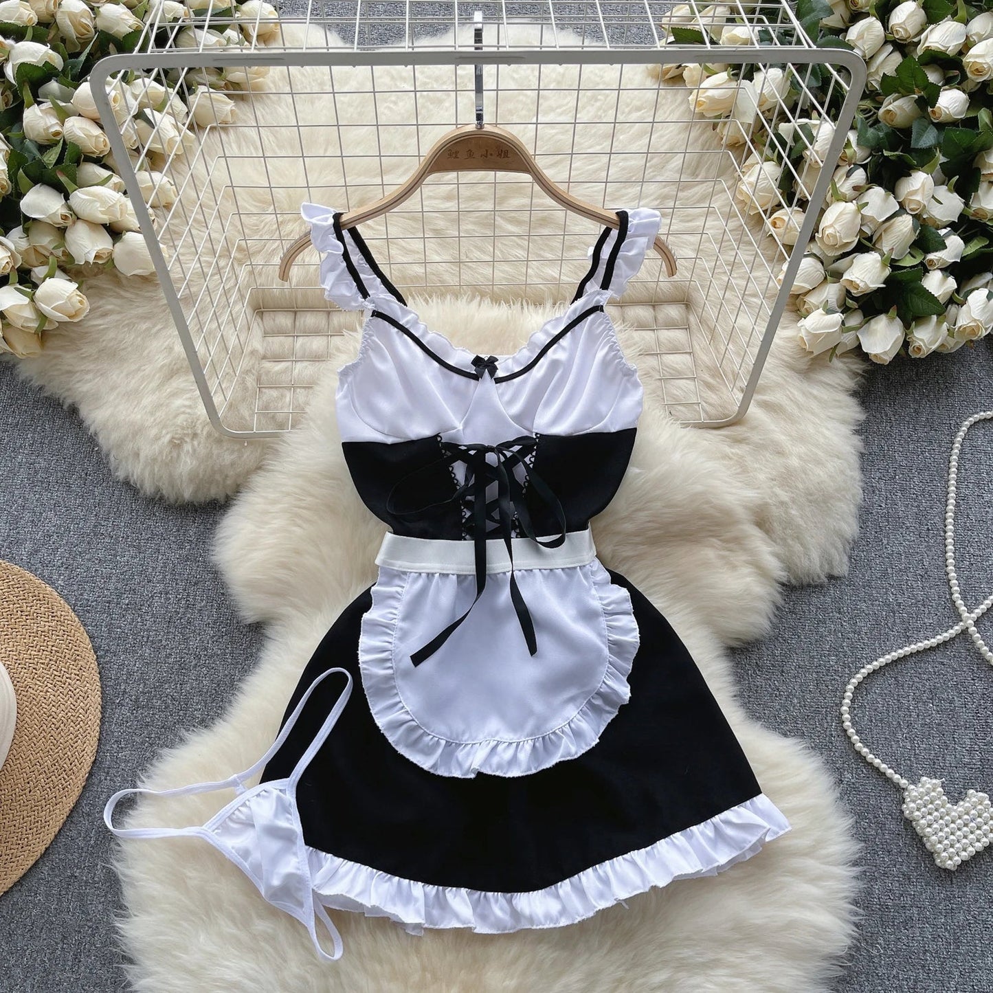 2023 Maid Uniform Sexy Nightsuits Hollow Out Backless Ruffles Lace Up Bow Mini Dress+Thongs Cosplay   Suits Wanita