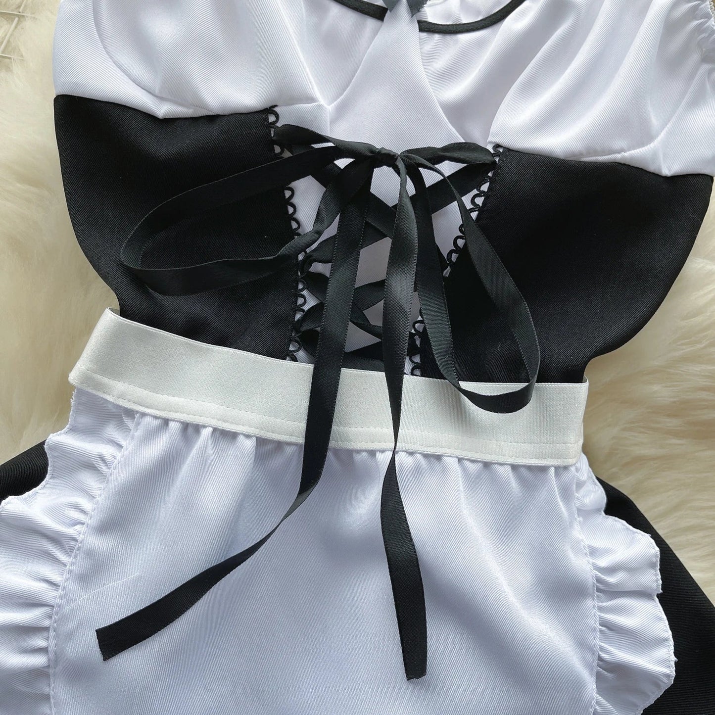 2023 Maid Uniform Sexy Nightsuits Hollow Out Backless Ruffles Lace Up Bow Mini Dress+Thongs Cosplay   Suits Wanita