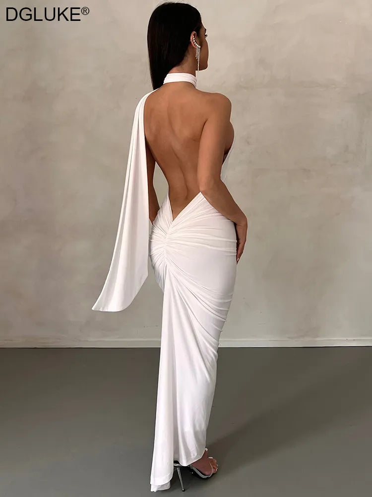 Robe longue de soirée style sirène, dos nu, dos nu, élégante, froncée, moulante, blanche, été, 2023