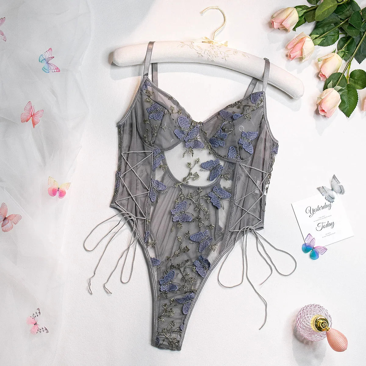 Wanita – combishort transparent brodé de fleurs pour femmes, vêtements de nuit à bretelles papillon, maille fine, dos nu, body Sexy, à lacets