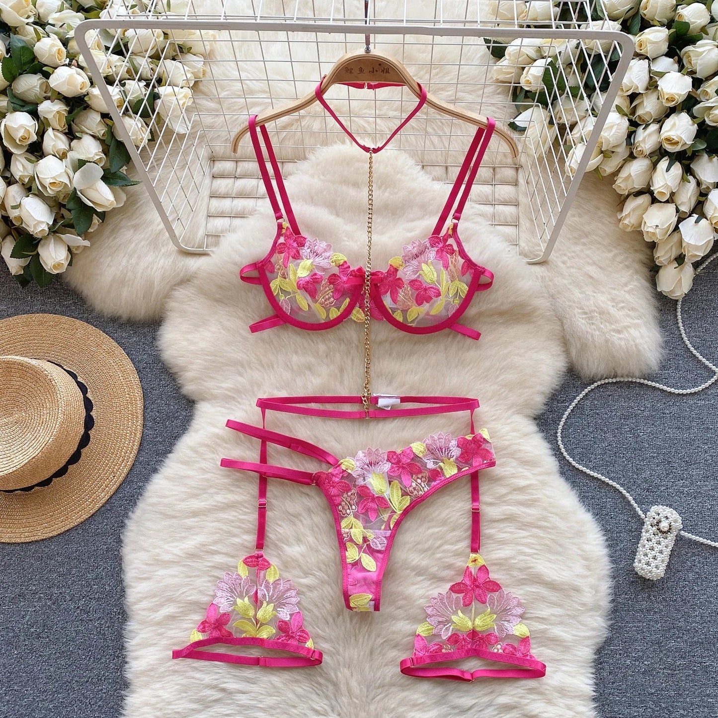 Wanita mode évider vêtements de nuit maille dentelle deux pièces ensembles sangle Mini soutien-gorge + tongs Sexy broderie sous-vêtements costumes