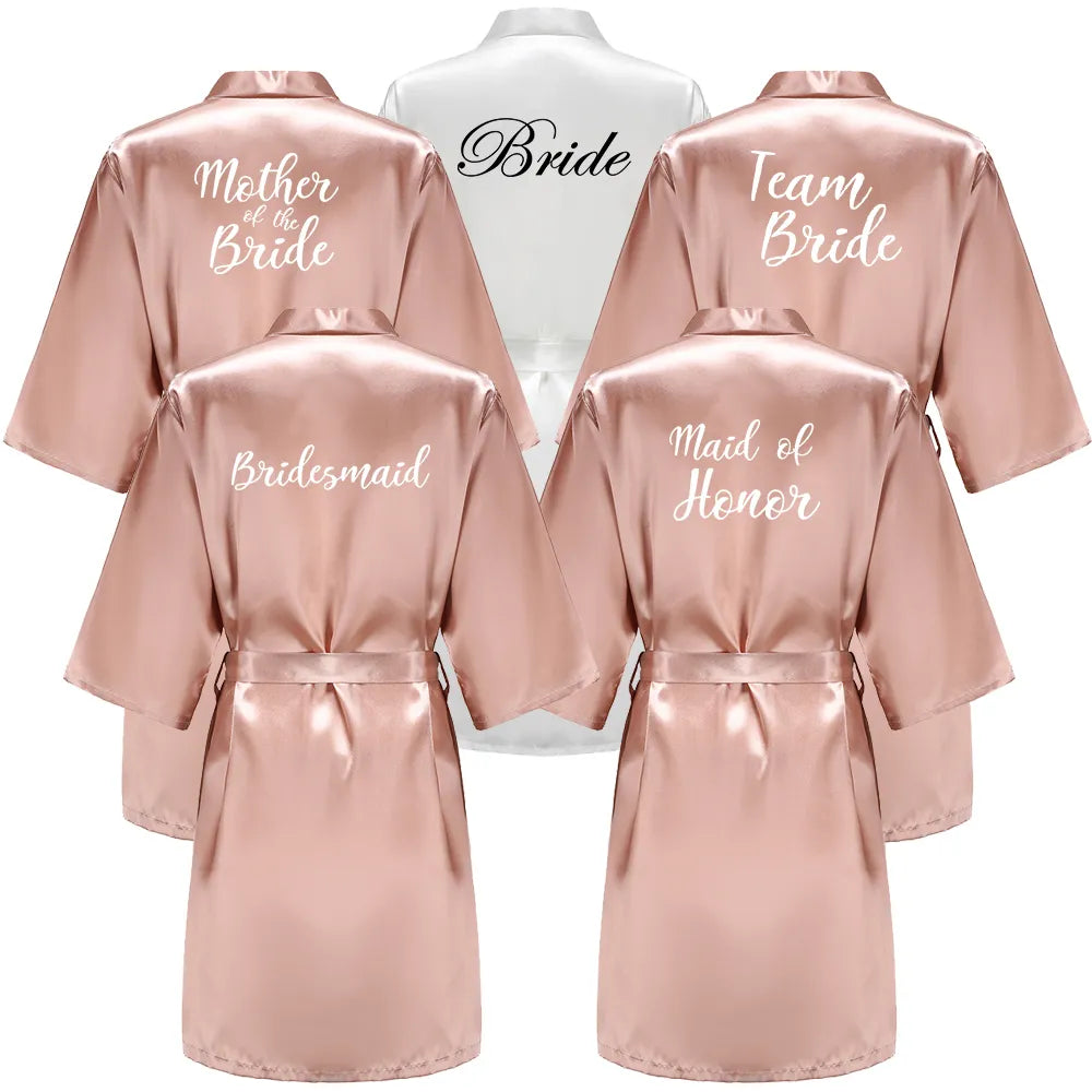 Robes de demoiselle d'honneur de mariée pour femmes, cadeaux de fête de mariée, robe d'équipe, vêtements de nuit en Satin de soie, Kimono, peignoir d'été Sexy