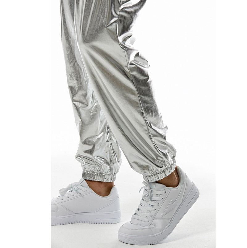 Pantalones de chándal para correr metálicos dorados brillantes para hombre, pantalones Cargo informales de Hip Hop con bolsillo, ropa de calle para fiesta de baile disco, fiesta de graduación