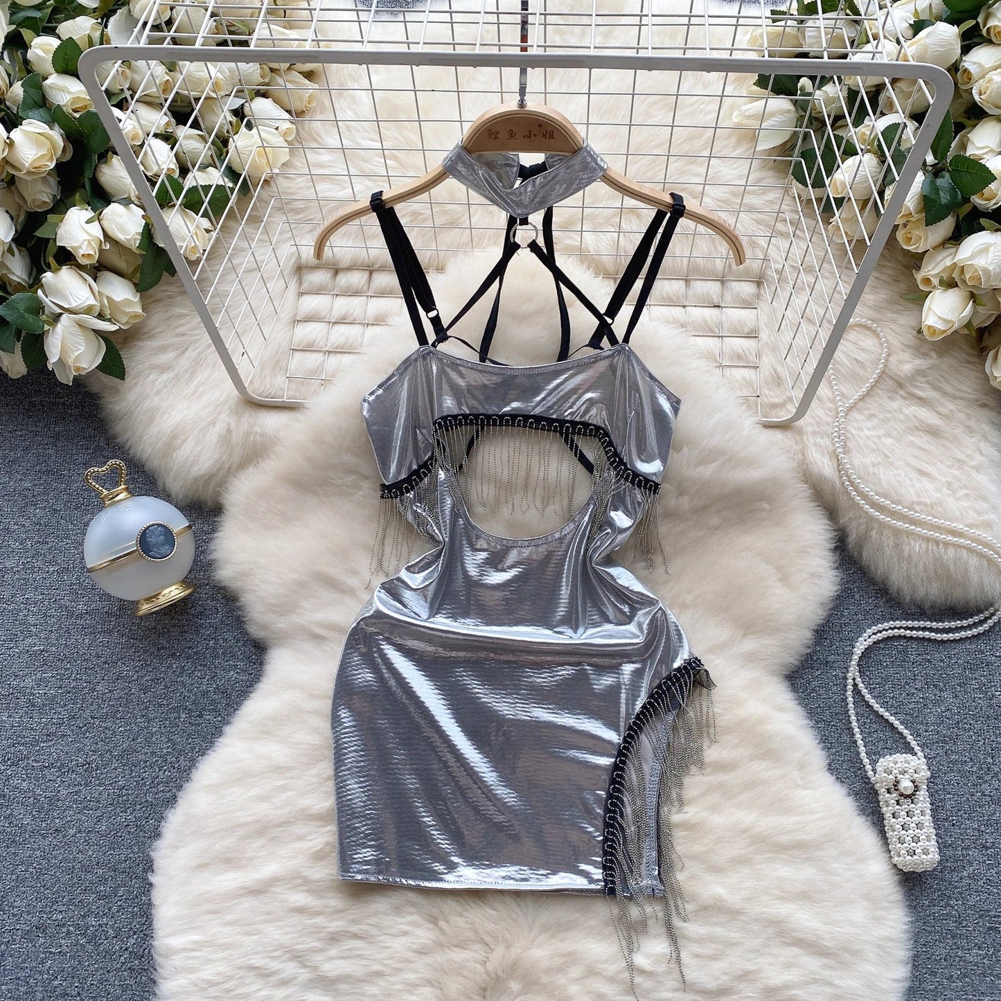 Fashion Shiny Sexy Mini Dress Halter Strap Chain Tassel Irregular Backless Streetwear 2023 Hollow Out o Sleepwear Wanita