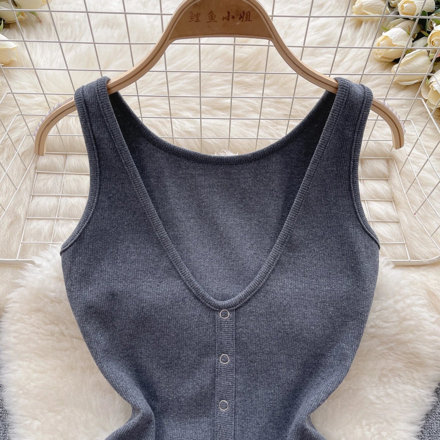 Solid Button Slim Bodysuits 2023 V Neck Sleeveless Open Crotch Sensual Top Ladies Fashion Bodycon Sexy Bodysuits Wanita