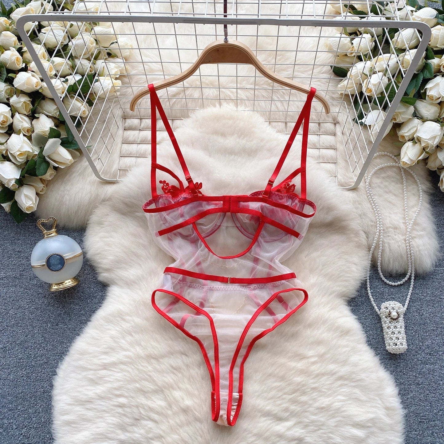 Wanita Sheer Embroidery  Bodysuits Strap Backless Chain Mesh Lace Slim Playsuits Women Uniform Open crotch Sexy Sleepwear