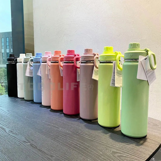 Taza de agua aislada Lulu de 710ml, botellas de vacío deportivas para gimnasio, taza portátil a prueba de fugas para exteriores, termo de acero inoxidable de Color puro