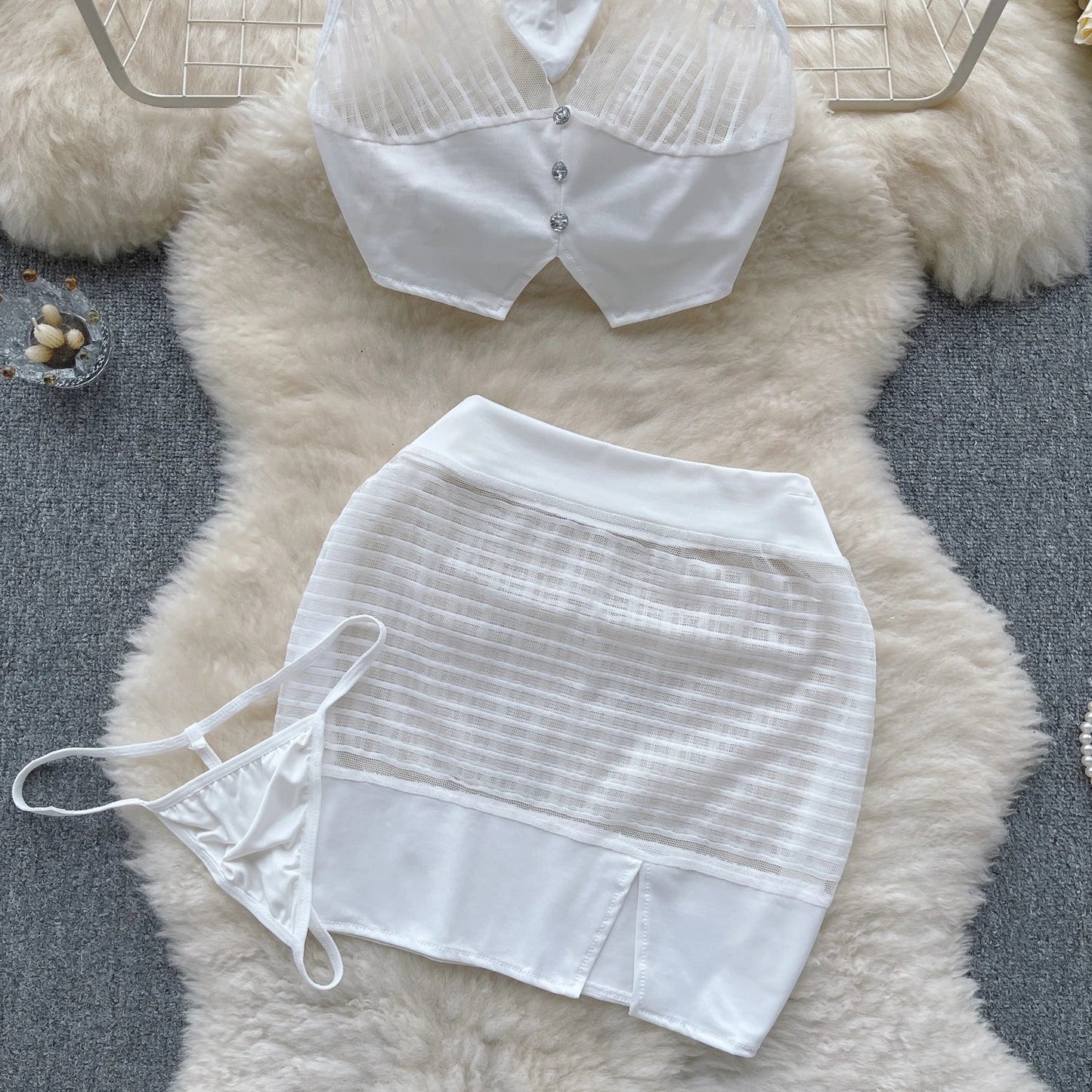 Ensemble trois pièces Sexy pour femmes, camisole transparente, Mini jupe et tongs, col licou, costume coréen en dentelle, dos nu, Wanita, 2023