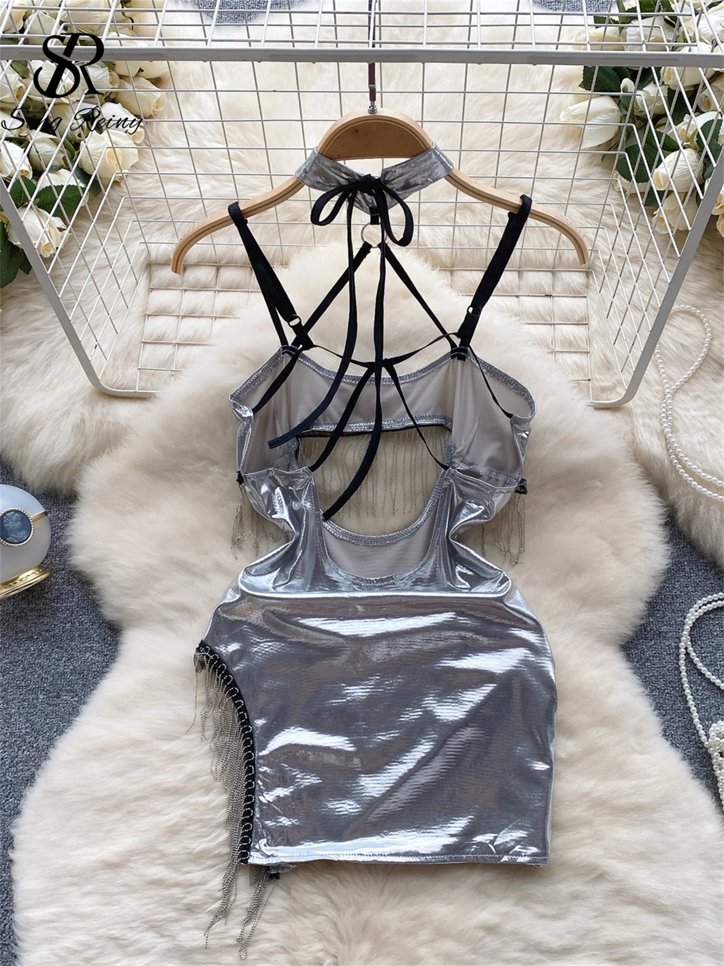 Fashion Shiny Sexy Mini Dress Halter Strap Chain Tassel Irregular Backless Streetwear 2023 Hollow Out o Sleepwear Wanita